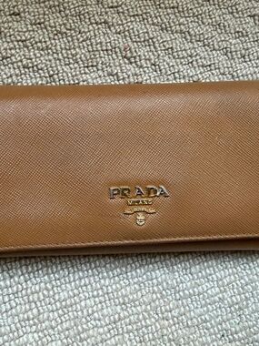 Prada Saffiano wallet